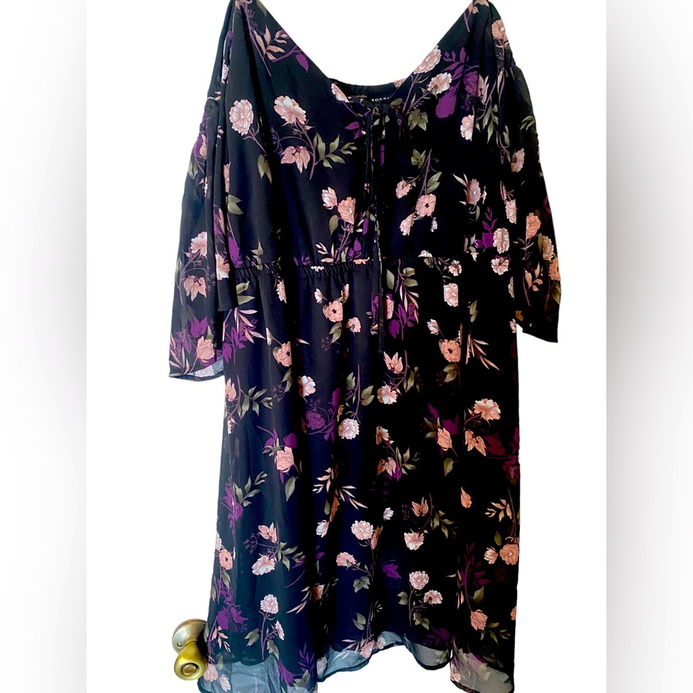 Torrid Cold Shoulder Floral Chiffon Dress Size 4